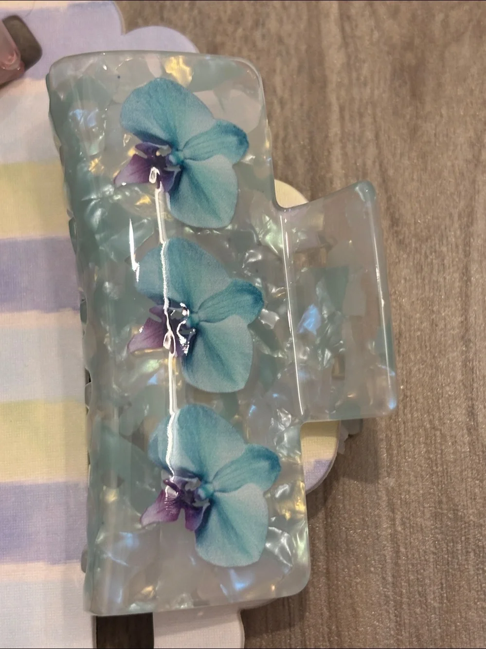 NWT Sunday State tropical Floral Hair Claw Clip set of 3 - Blue, yellow, pink